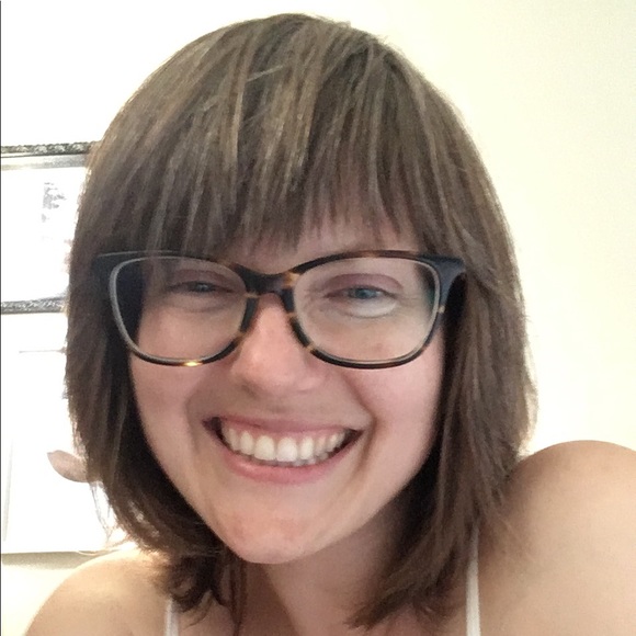 Meet your Posher, Lindsay - Picture 1 of 1